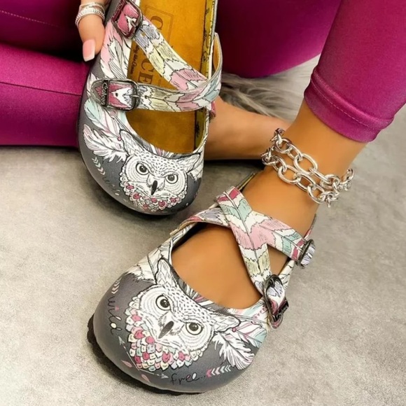 Calceo Clogs - Picture 7 of 7